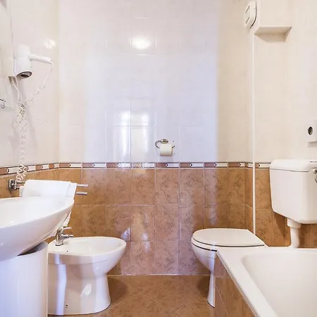 Miramare Szálloda 4*