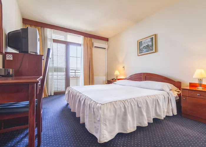 Miramare 4* نجيفيش