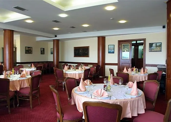 Miramare 4* نجيفيش