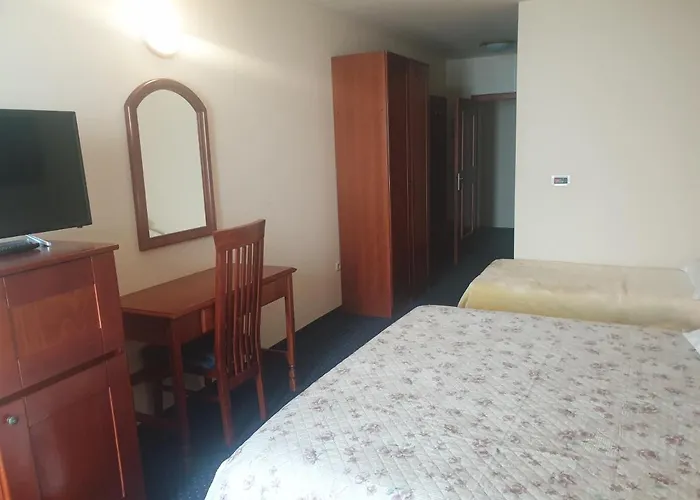 Miramare 4* نجيفيش